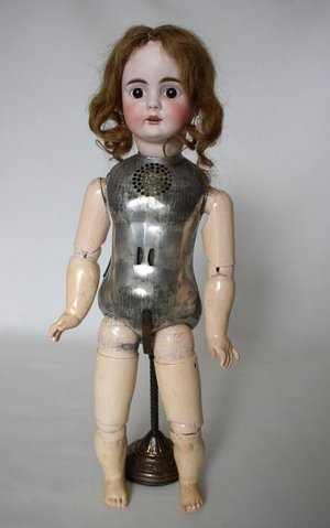 01_edison-talking-doll-of-1890_baehr-proeschild_custom-4ca23349e9f646c88800301129acc711e4f3e2a6-s300-c85